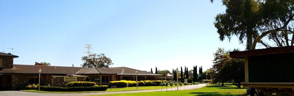 Quality Inn Carriage House Wagga Wagga Buitenkant foto