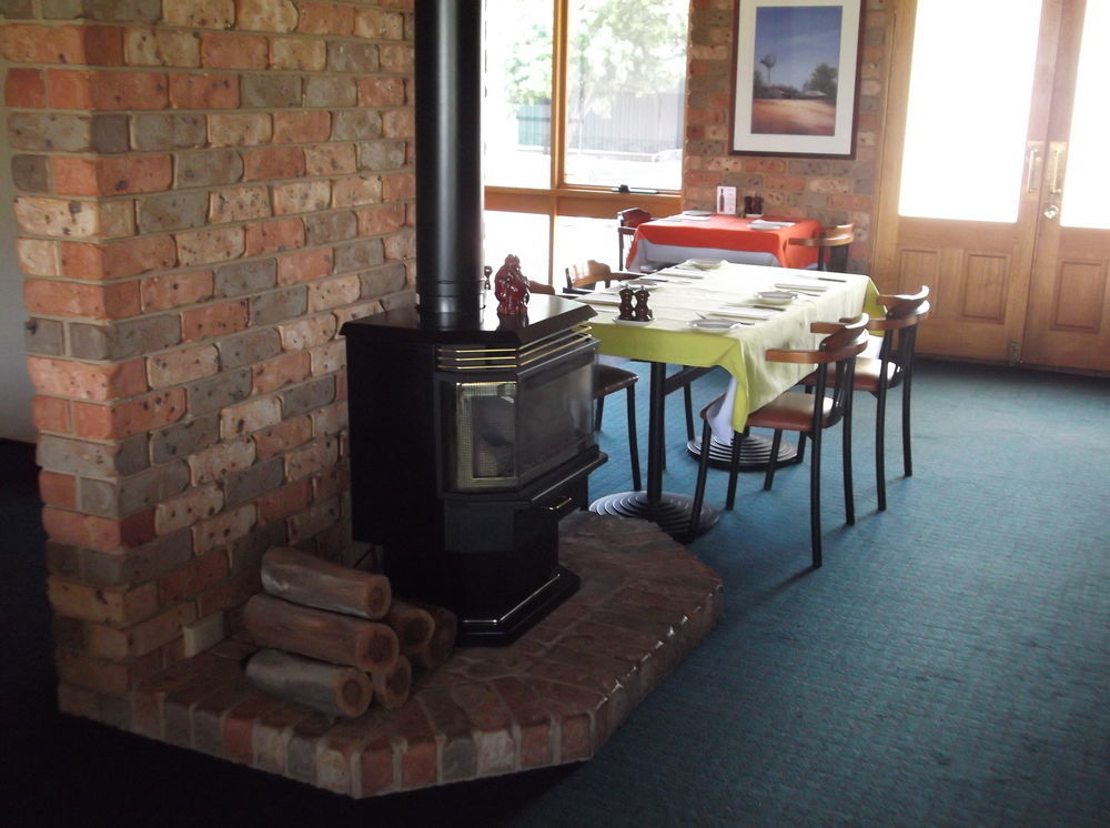 Quality Inn Carriage House Wagga Wagga Buitenkant foto