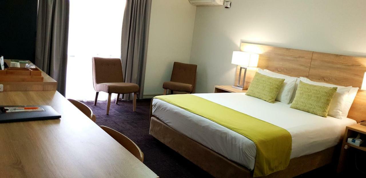 Quality Inn Carriage House Wagga Wagga Buitenkant foto